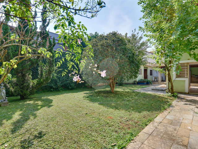 Casa à venda ou para alugar com 4 suítes em Alto da Boa Vista, São Paulo, SP