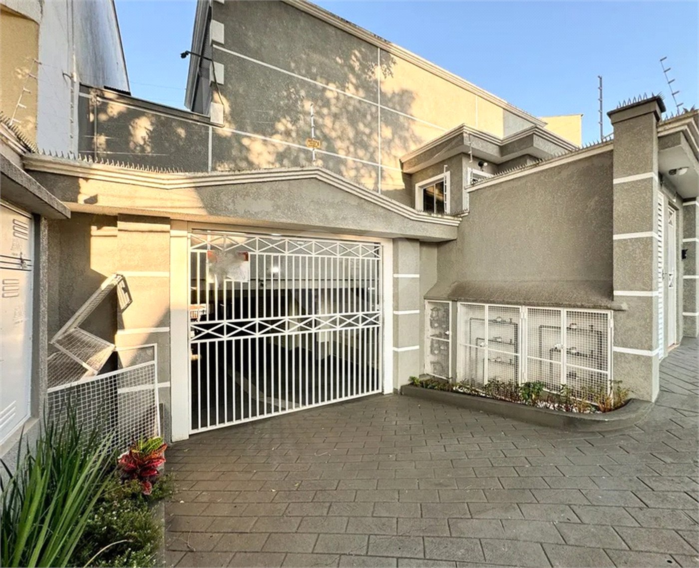 Casa à venda com 3 suítes em Água Fria, São Paulo, SP