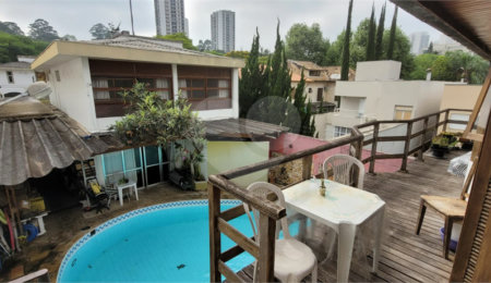 Casa à venda ou para alugar com 3 quartos, sendo 2 suítes,  em Alto da Boa Vista, São Paulo, SP