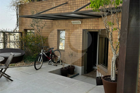 Cobertura à venda com 4 suítes em Vila Andrade, São Paulo, SP