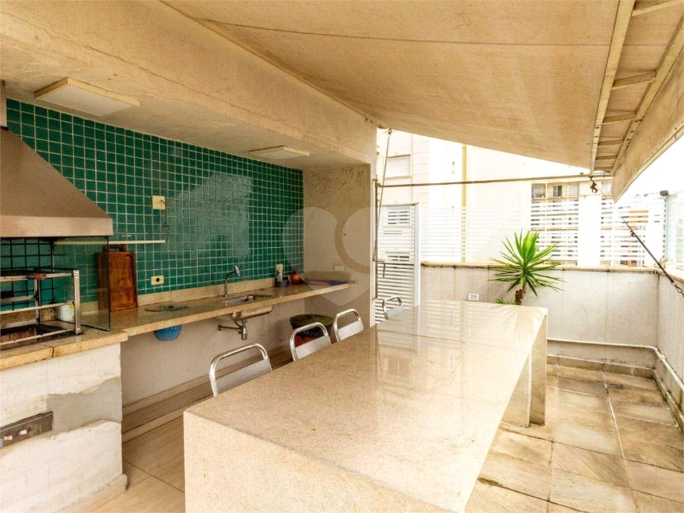 Apartamento à venda ou para alugar com 3 quartos, sendo 1 suíte, em Moema, São Paulo, SP