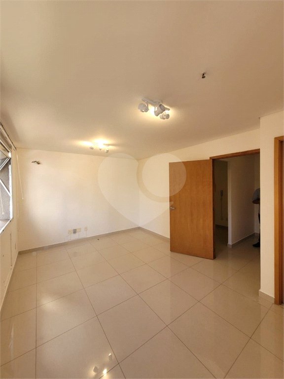 Sala à venda em Bela Vista, São Paulo, SP