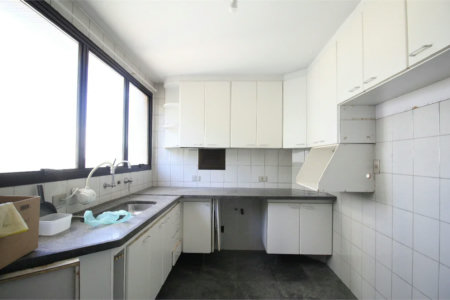 Apartamento à venda com 3 suítes em Vila Suzana, São Paulo, SP