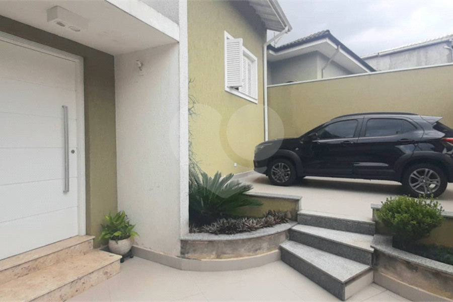 Sobrado à venda com 4 quartos, sendo 2 suítes, em Barro Branco (zona Norte), São Paulo, SP