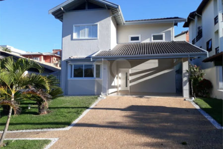 Sobrado à venda com 3 quartos, sendo 1 suíte,  em Condomínio Residencial Terras do Caribe, Valinhos, SP