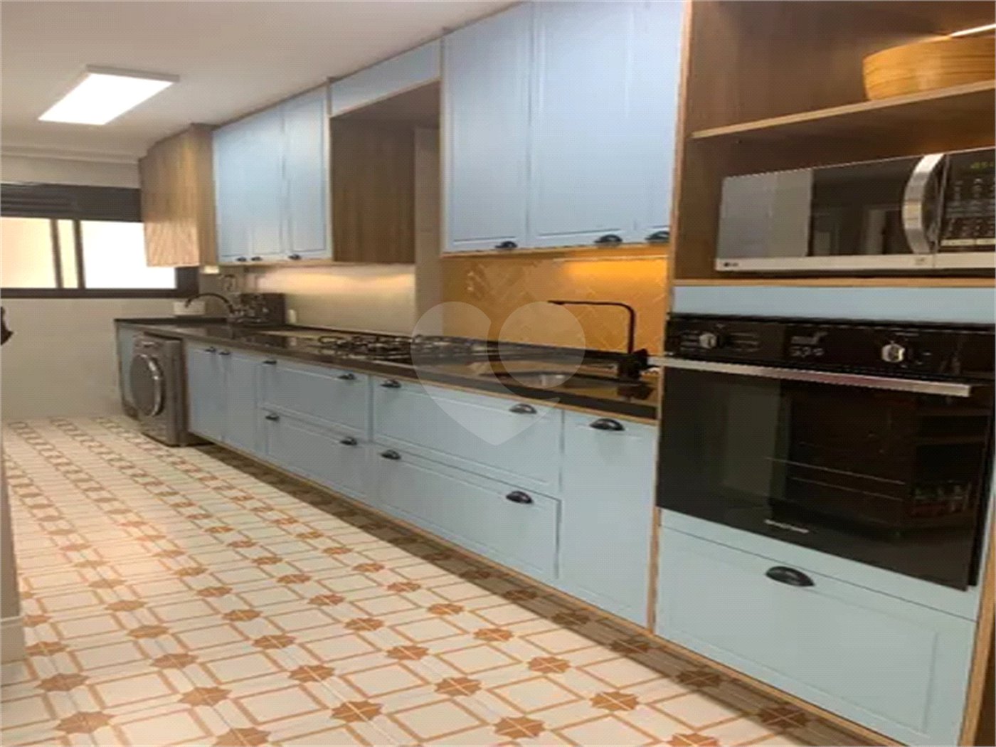 Apartamento à venda com 3 quartos, sendo 1 suíte, em Cidade São Francisco, São Paulo, SP