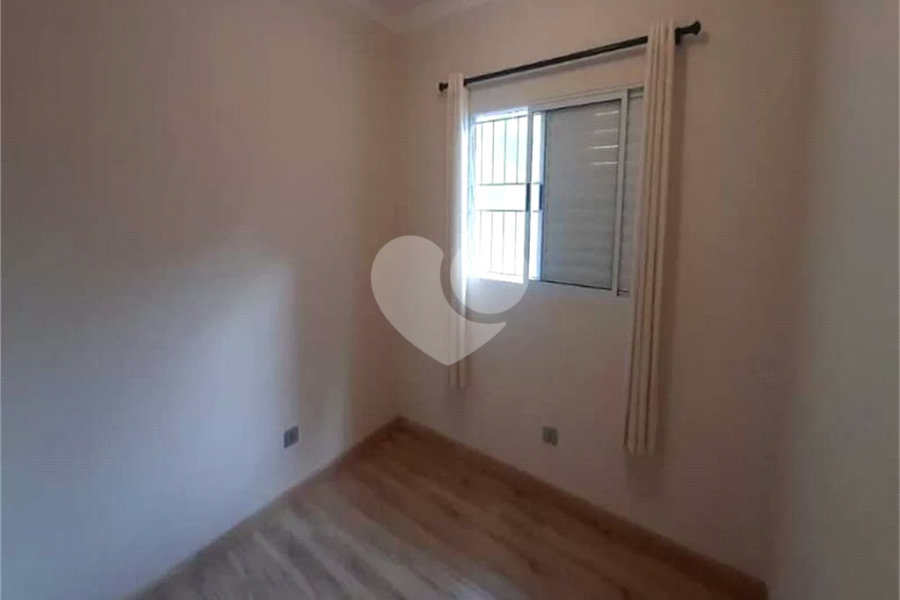 Casa à venda com 3 quartos, sendo 1 suíte, no condomínio Jardim da Montanha I, Mairiporã - SP
