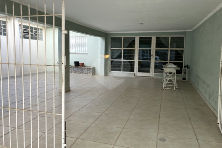 Casa Térrea à venda com 4 quartos, sendo 2 suítes, em Jardim Santa Rosália, Sorocaba, SP
