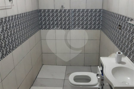 Sobrado à venda com 3 quartos em Loteamento Terras de São Pedro e São Paulo, Salto, SP