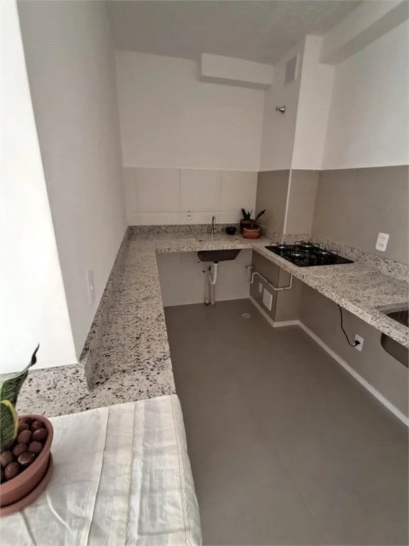 Apartamento à venda com 2 quartos em Água Branca, São Paulo, SP