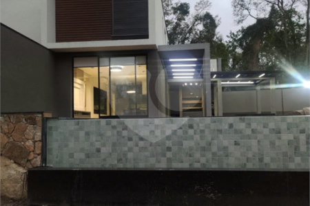Casa à venda com 3 suítes no condomínio La Reserva Residencial, Atibaia - SP