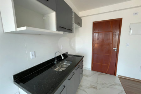 Apartamento à venda com 2 quartos, sendo 1 suíte,  em Parada Inglesa, São Paulo, SP