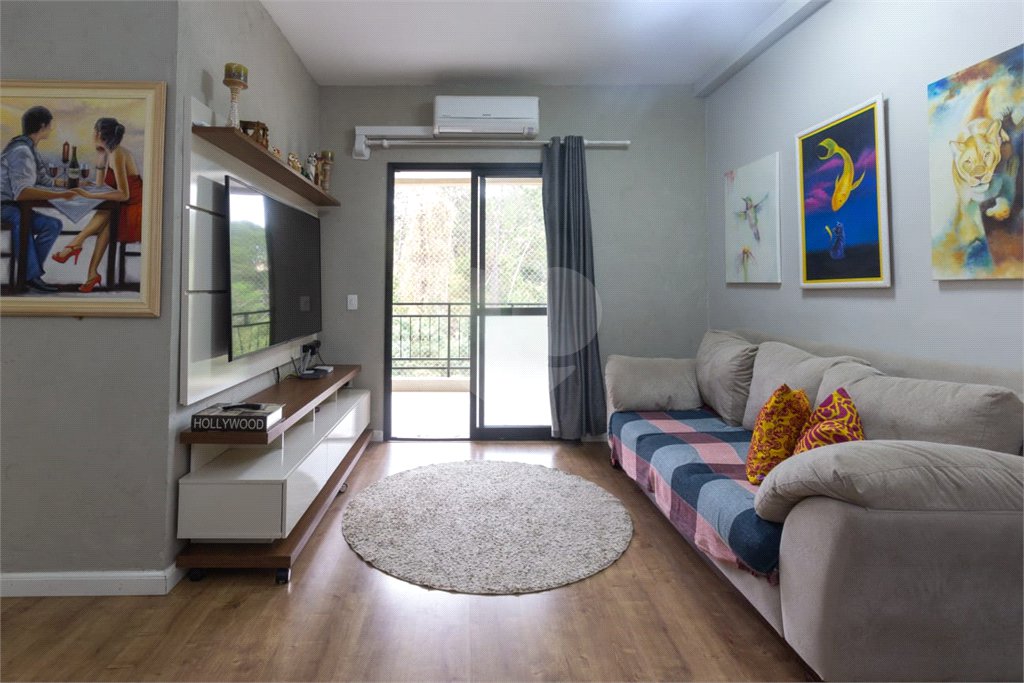 Apartamento à venda com 3 quartos, sendo 1 suíte, em Capela, Vinhedo, SP