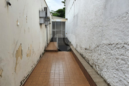 Casa à venda com 5 quartos, sendo 1 suíte, em Vila Romana, São Paulo, SP