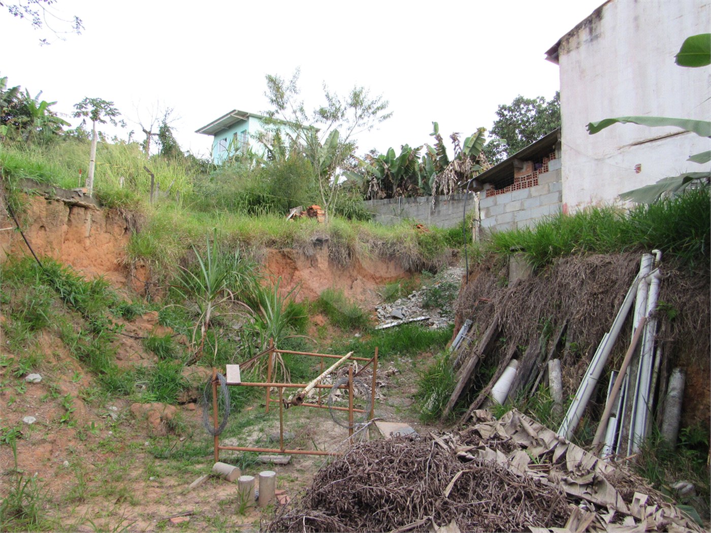 Terreno à venda em Chácaras Copaco, Arujá, SP