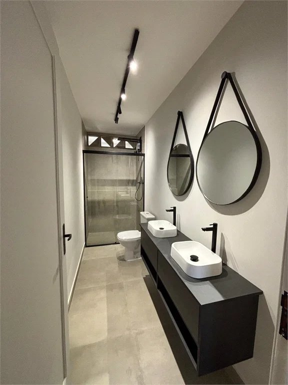 Apartamento à venda com 3 quartos, sendo 1 suíte,  em Pinheiros, São Paulo, SP