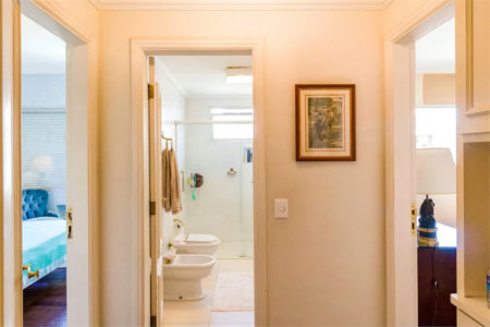 Apartamento à venda com 4 quartos, sendo 2 suítes, em Real Parque, São Paulo, SP