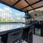 Casa em Condomínio | 98,40 m² | 2 Suítes | Rooftop com Jacuzzi | 2 Vagas | Porteira Fechada