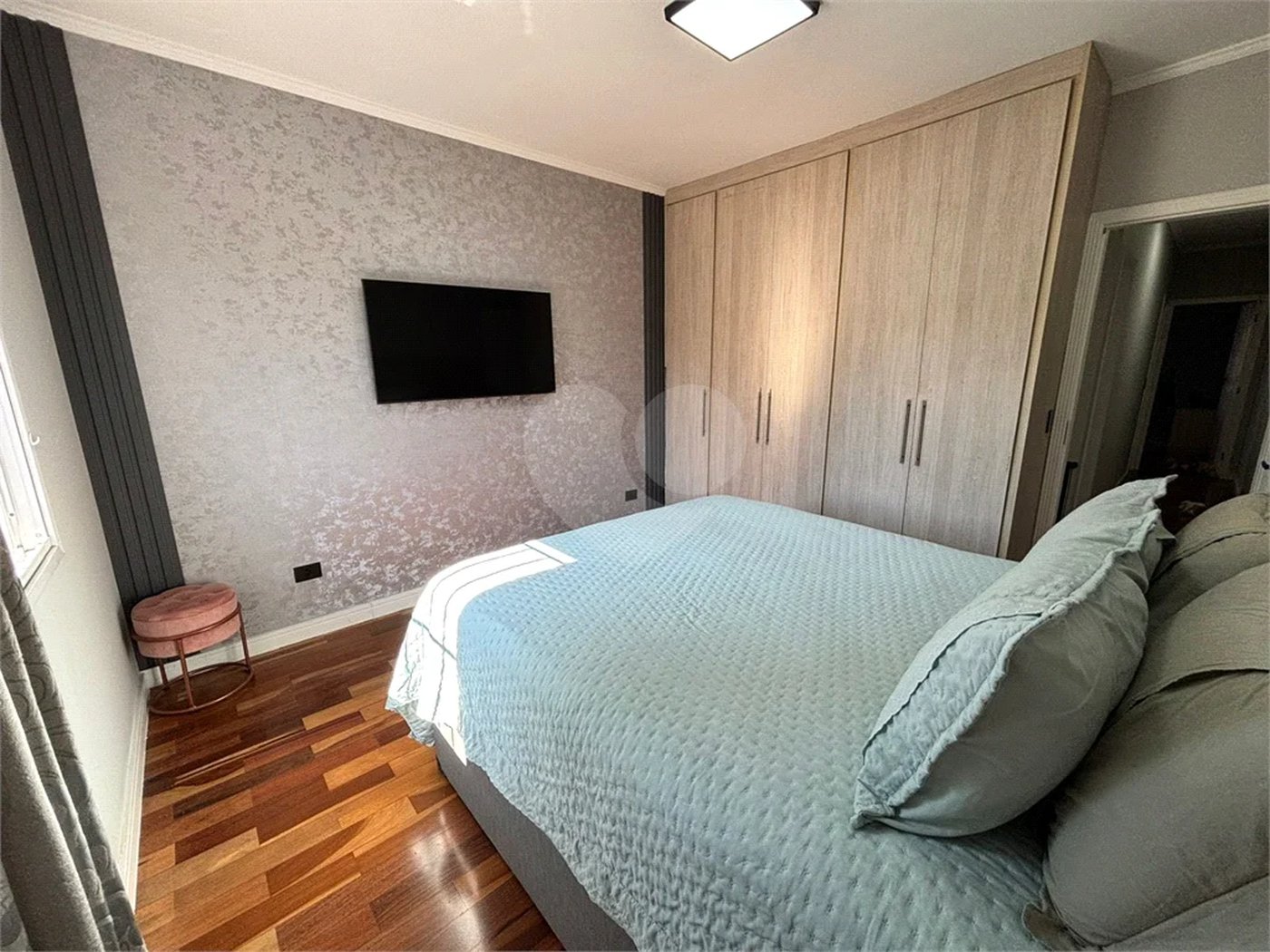 Casa à venda com 3 quartos, sendo 1 suíte, no condomínio Mira Estrela, São Paulo - SP