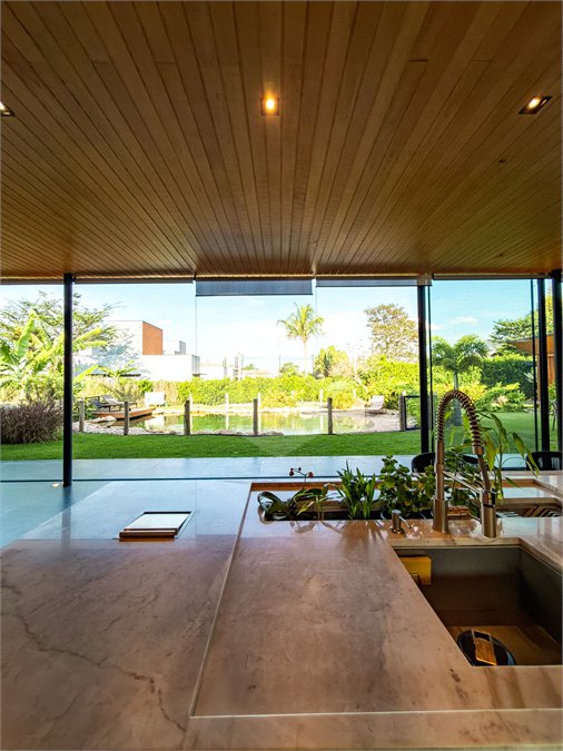 Casa à venda com 3 suítes no condomínio Primavera, Salto - SP