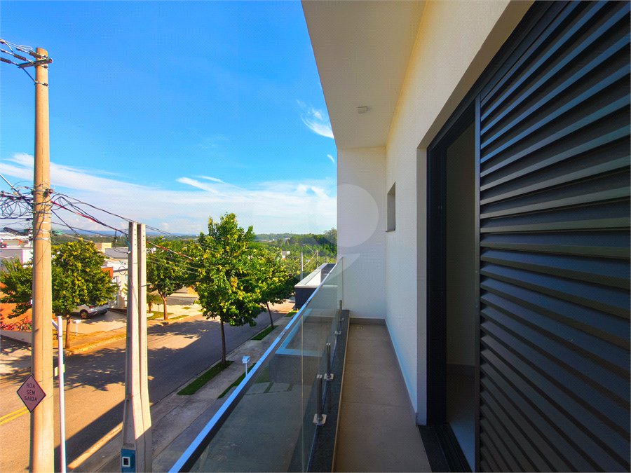 Casa à venda com 3 quartos, sendo 1 suíte, no condomínio Terras de São Francisco, Sorocaba - SP