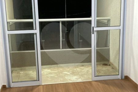 Apartamento à venda com 2 quartos, sendo 1 suíte,  em Jardim dos Manacás, Araraquara, SP