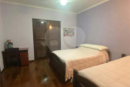 Casa à venda com 4 suítes no condomínio Vale da Santa Fé, Vinhedo - SP