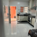 Casa à venda com 3 quartos, sendo 1 suíte, no condomínio Vilage Palmas, São Paulo - SP