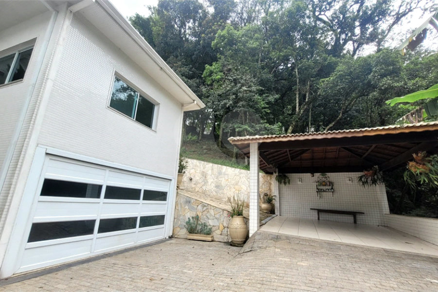 Casa à venda com 4 suítes no condomínio Jardim da Montanha I, Mairiporã - SP