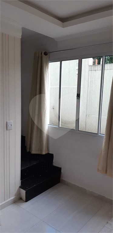 Casa à venda ou para alugar com 3 quartos, sendo 2 suítes,  no condomínio Residencial Erika, São Paulo - SP