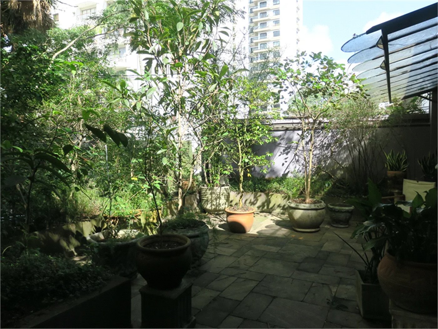Casa Térrea à venda com 2 suítes em Real Parque, São Paulo, SP