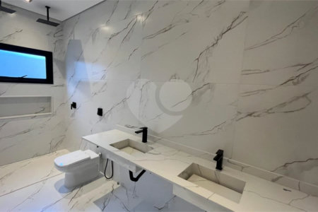 Casa à venda com 4 suítes no condomínio Residencial Granville, Atibaia - SP