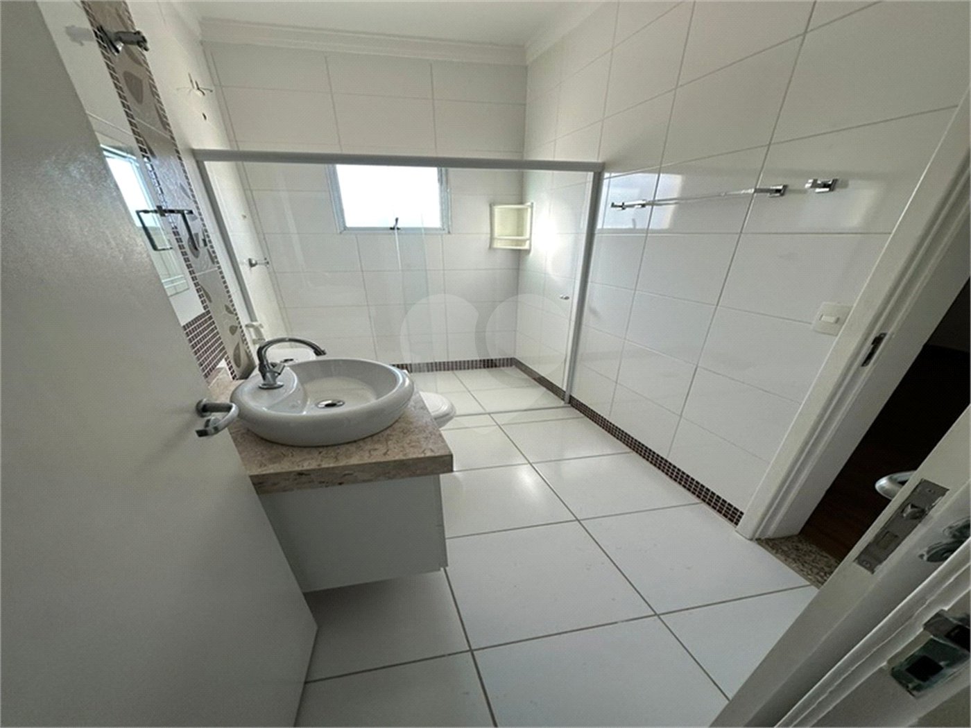 Casa à venda com 4 suítes no condomínio Golden Park Residence II, Sorocaba - SP
