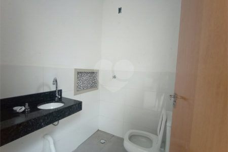 Casa à venda com 3 quartos, sendo 2 suítes, no condomínio Vila Rica, Indaiatuba - SP