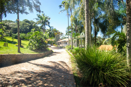 Casa à venda com 4 suítes no condomínio Sítio Primavera, São Roque - SP