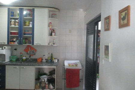 Apartamento à venda com 3 quartos, sendo 1 suíte, em Real Parque, São Paulo, SP