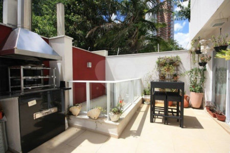 Casa à venda com 4 quartos, sendo 2 suítes, no condomínio Melbourne Residence, São Paulo - SP
