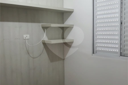 Apartamento à venda ou para alugar com 2 quartos, sendo 1 suíte, em Jardim Carambeí, São Roque, SP