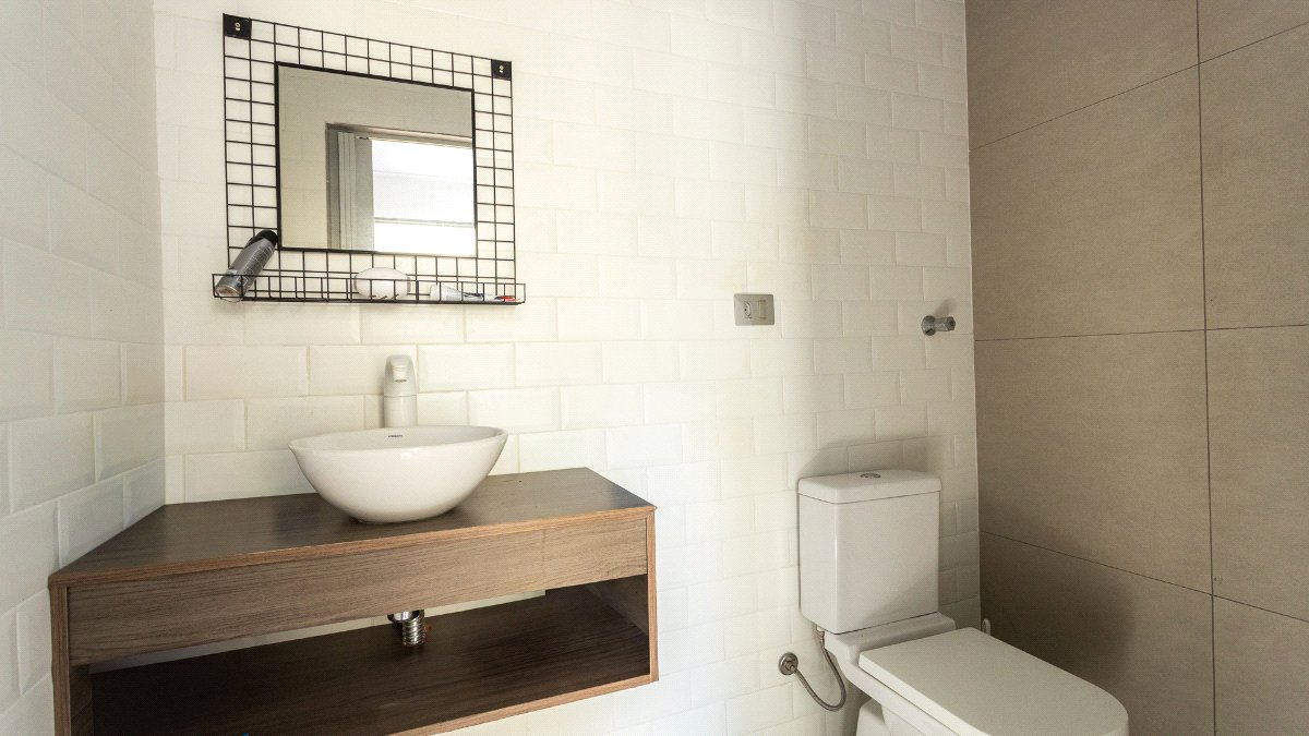 Casa à venda com 3 quartos, sendo 1 suíte, em Vila Cordeiro, São Paulo, SP