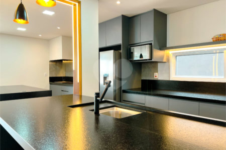 Casa à venda com 4 suítes no condomínio Alpes de Vinhedo, Vinhedo - SP