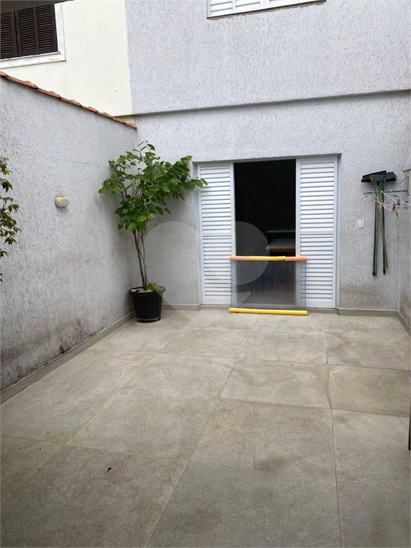 Sobrado à venda com 3 quartos, sendo 1 suíte, em Parada Inglesa, São Paulo, SP