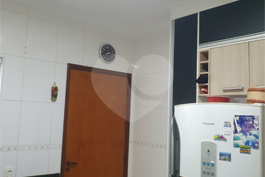 Casa à venda com 2 suítes no condomínio Residencial Maracujás, São Paulo - SP