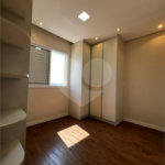 Apartamento à venda com 3 quartos, sendo 1 suíte,  em Vila Suissa, Mogi das Cruzes, SP