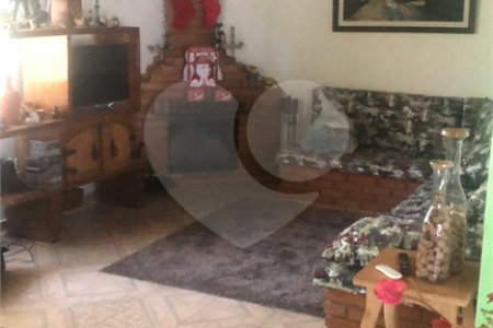 Chácara à venda com 4 quartos, sendo 1 suíte,  em Jundiaquara, Araçoiaba da Serra, SP