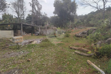 Sítio à venda com 3 quartos, sendo 2 suítes,  em Cachoeira, Atibaia, SP