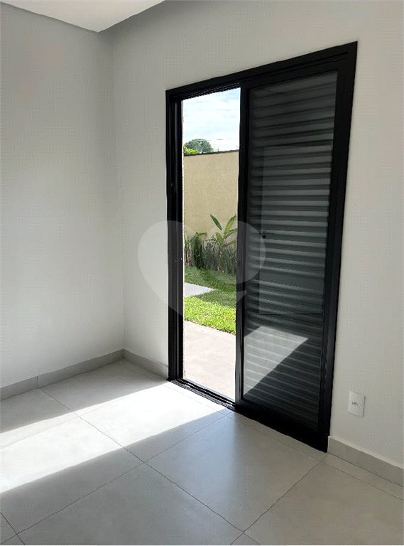 Casa à venda com 3 quartos, sendo 1 suíte, no condomínio Lagos D Icaraí, Salto - SP