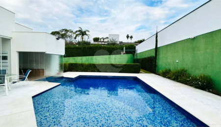 Casa à venda com 4 suítes no condomínio Dos Lagos, Itupeva - SP