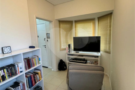 Casa à venda com 3 quartos, sendo 1 suíte, no condomínio Residencial Grape Village, Vinhedo - SP