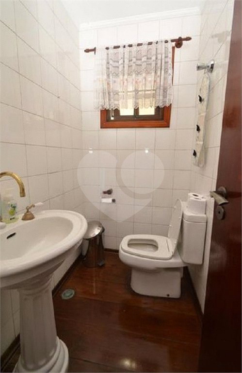 Casa à venda com 5 quartos, sendo 2 suítes, em Vila Galvão, Guarulhos, SP