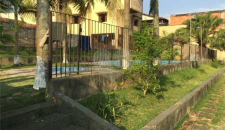 Casa à venda com 4 quartos, sendo 2 suítes,  em Vila Oliveira, Mogi das Cruzes, SP